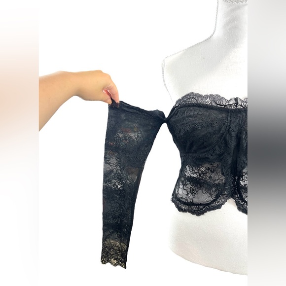 GUESS Zendai Off Shoulder Long Sleeve Lace Black Crop Top Dark Feminine Witchy - Picture 3 of 15